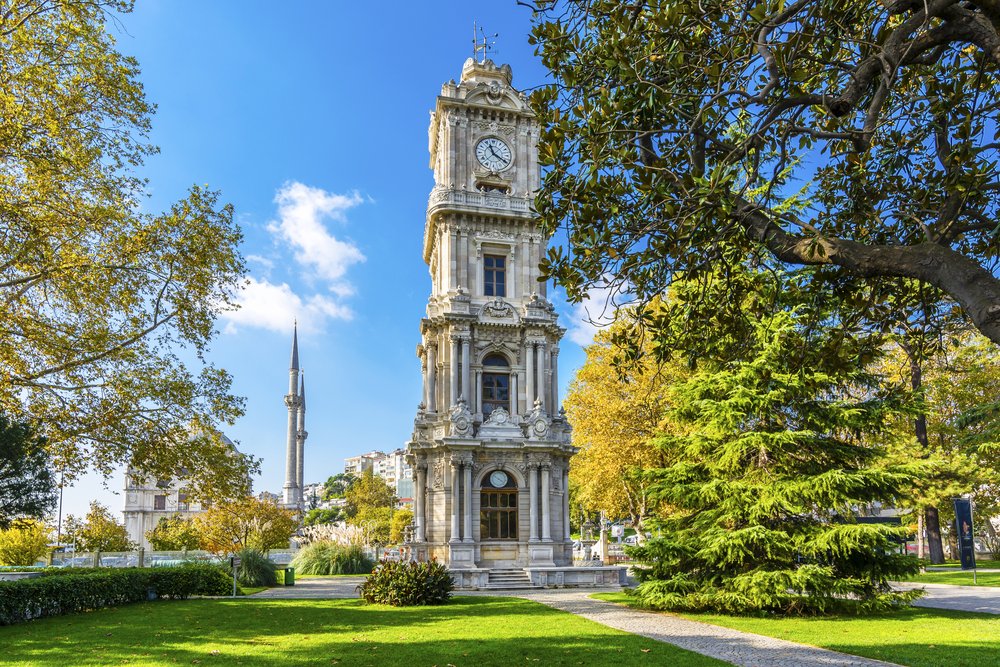 inside of dolmabahçe clock tower