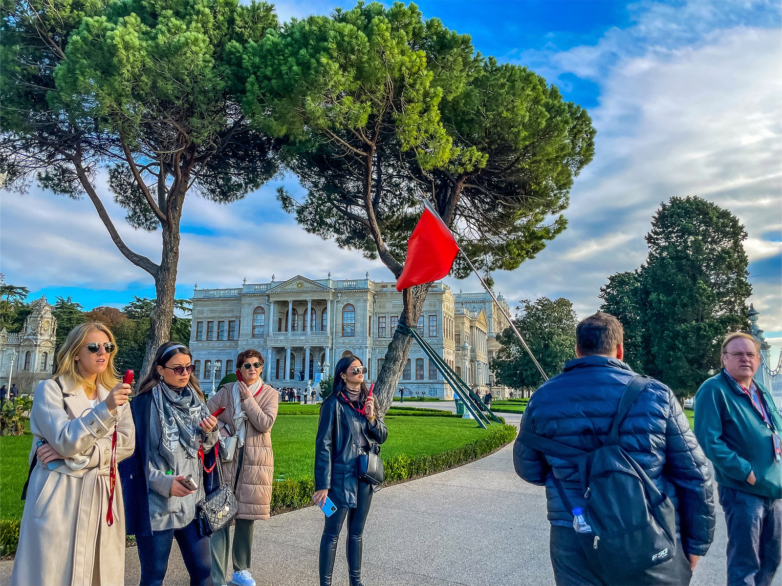 dolmabahçe palace guided tour