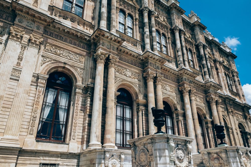 dolmabahçe palace  architecture